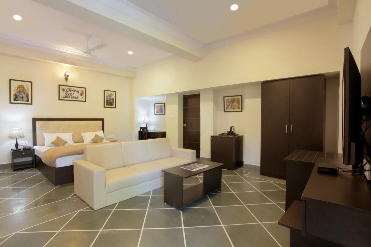 Mimosa Udaipur Bed & Breakfast Bagian luar foto