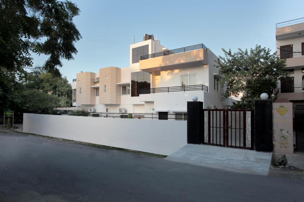 Mimosa Udaipur Bed & Breakfast Bagian luar foto