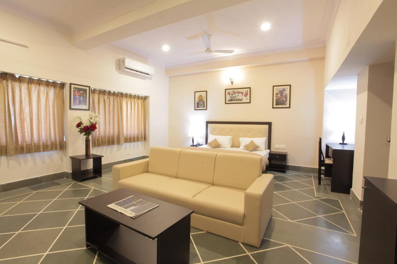 Mimosa Udaipur Bed & Breakfast Bagian luar foto