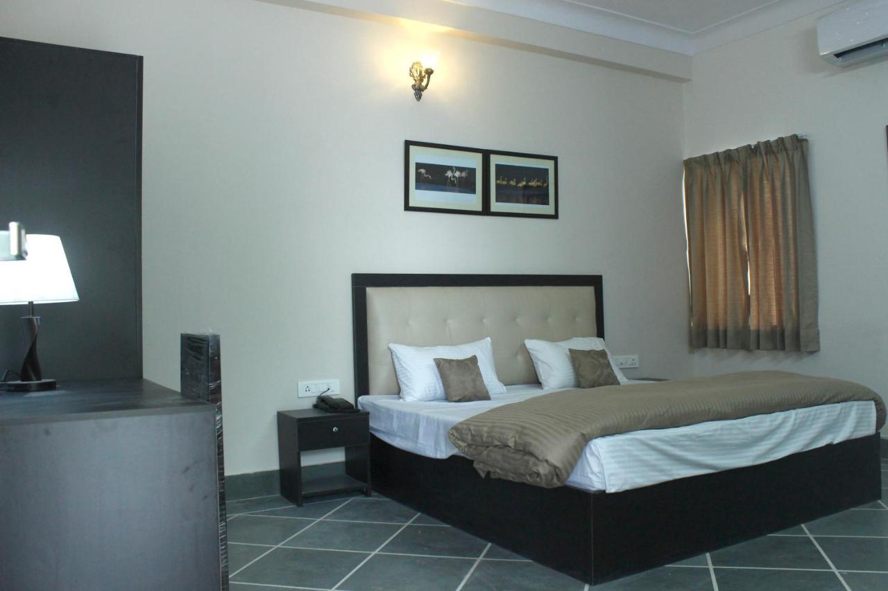 Mimosa Udaipur Bed & Breakfast Bagian luar foto